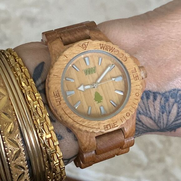 WeWood Chunky Natural Wood Wristwatch - Picture 1 of 11